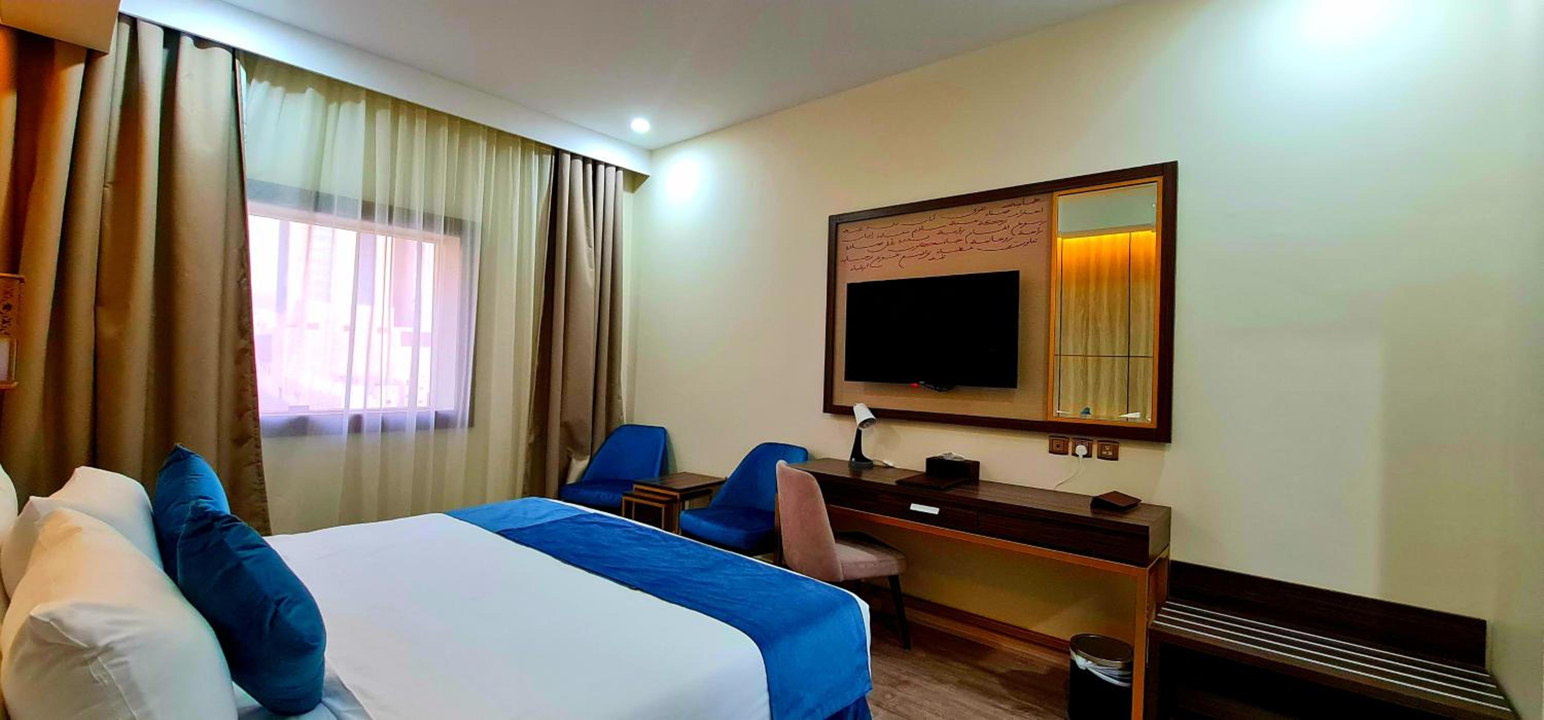 Standard, Twin Beds