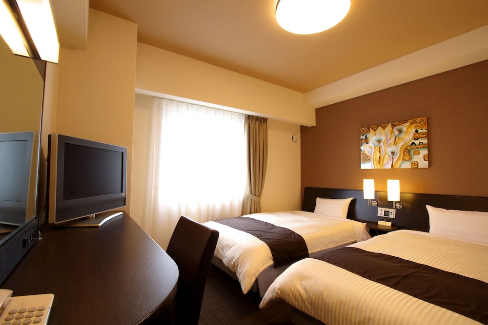 Hotel Route-Inn Iwata Inter 10/63