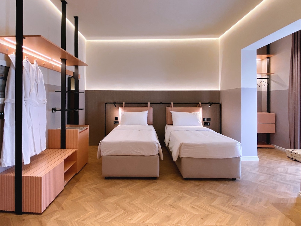Iliria Hotel Tirana 6/44