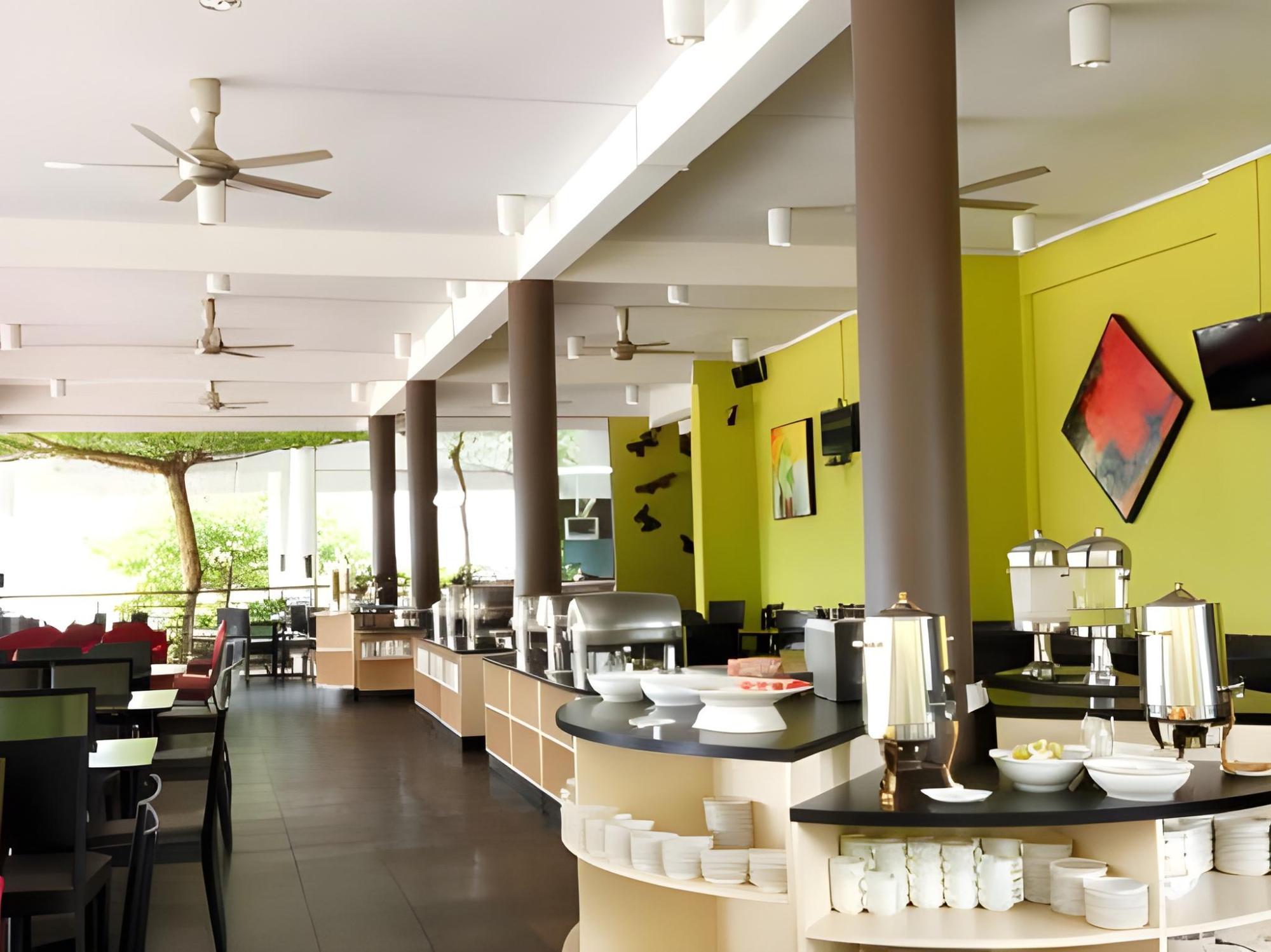 Royale Bintang Janda Baik 26/67