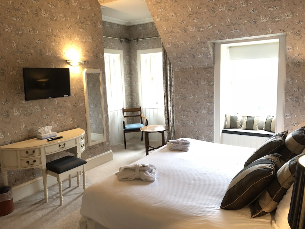DRYBURGH ABBEY HOTEL 42/72