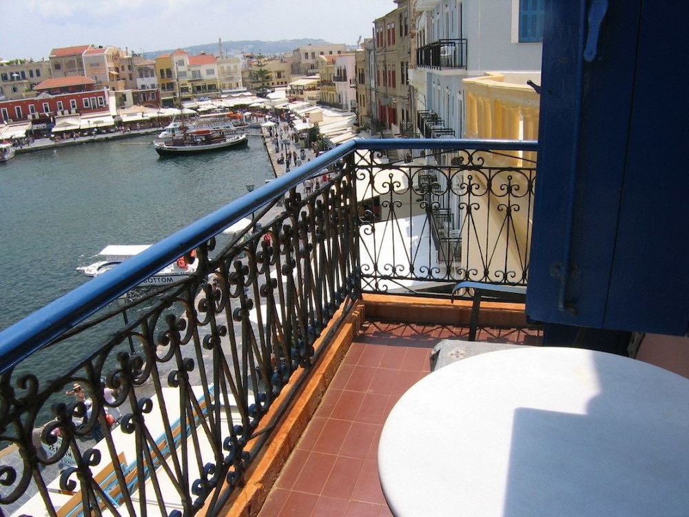 Nostos Beach Boutique Hotel 6/73
