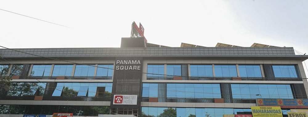 Mastiff Hotel, Ankleshwar in ANKLESHWAR
