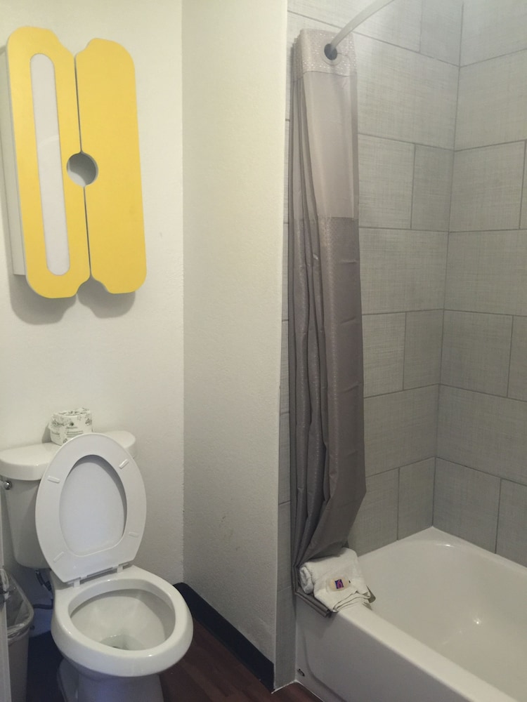 Extended Stay Pensacola 18/22