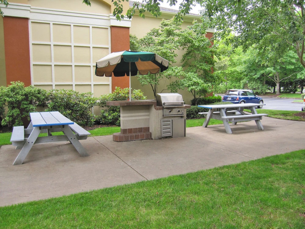 Extended Stay America Suites Portland Beaverton 58/62