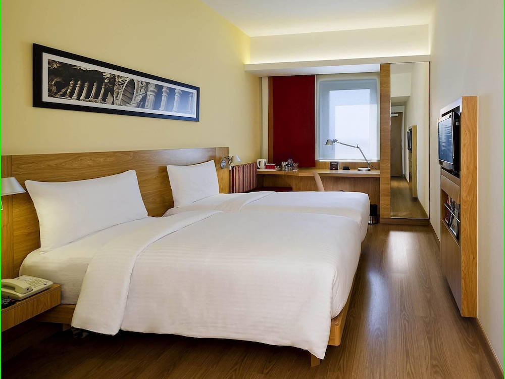 ibis Nashik 22/70