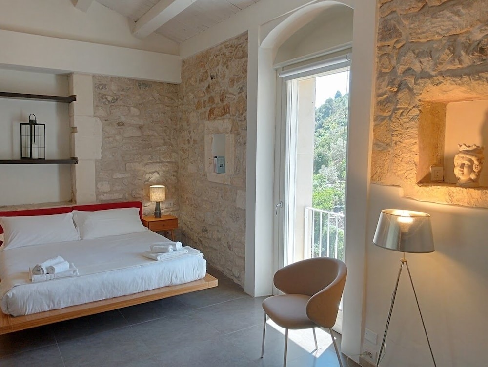 Itria Palace 24/71