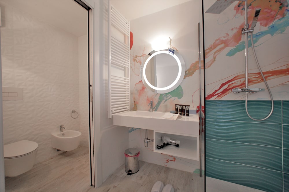 Geco Di Giada Exclusive Art Suites 45/50