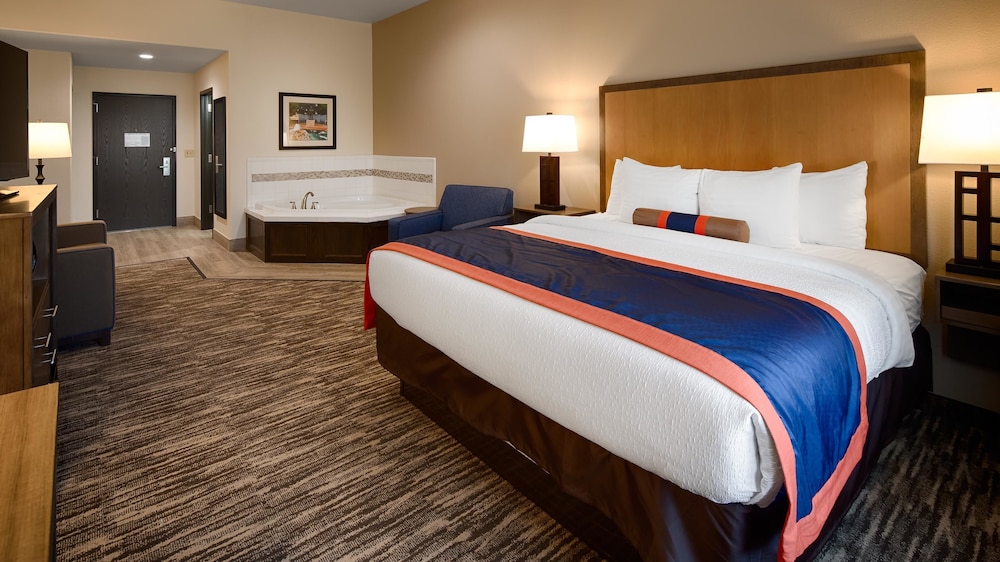 Best Western Plus Ardmore Inn Suites 7/32