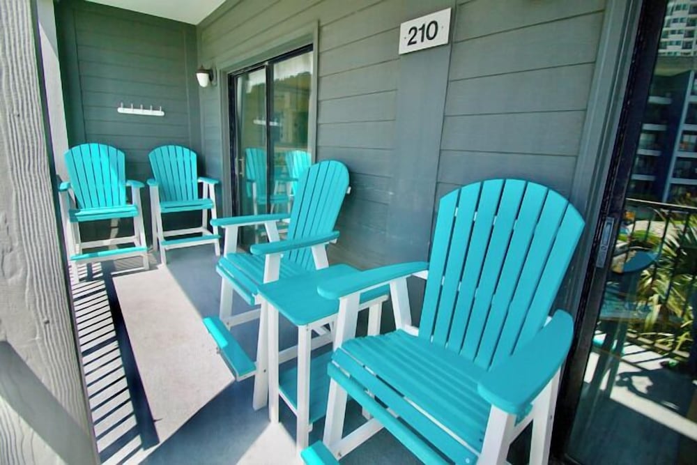 Myrtle Beach Resort by Beach Vacations 56/79