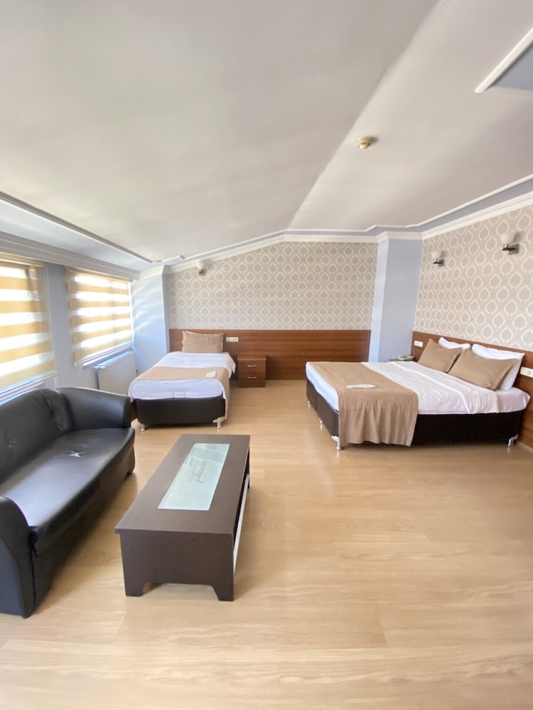 Karayel Hotel 12/30