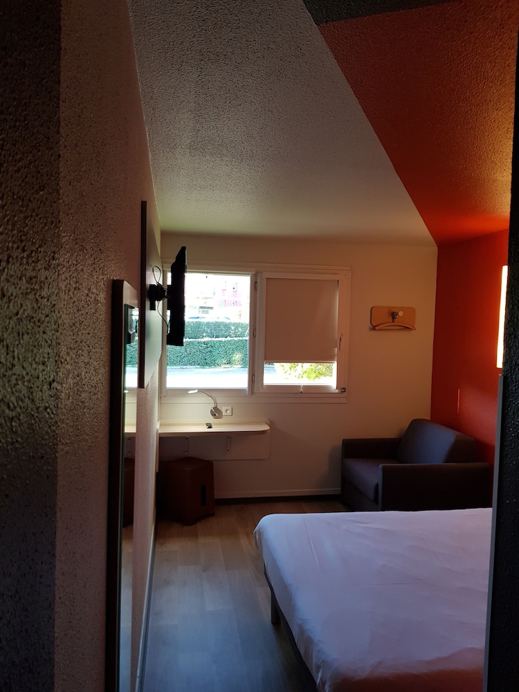 IBIS BUDGET SAINT CHRISTOL LES ALES 14/50