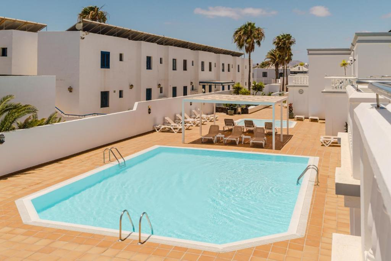 Corona Mar Apartments - Select Adults PLUS 16 24/30