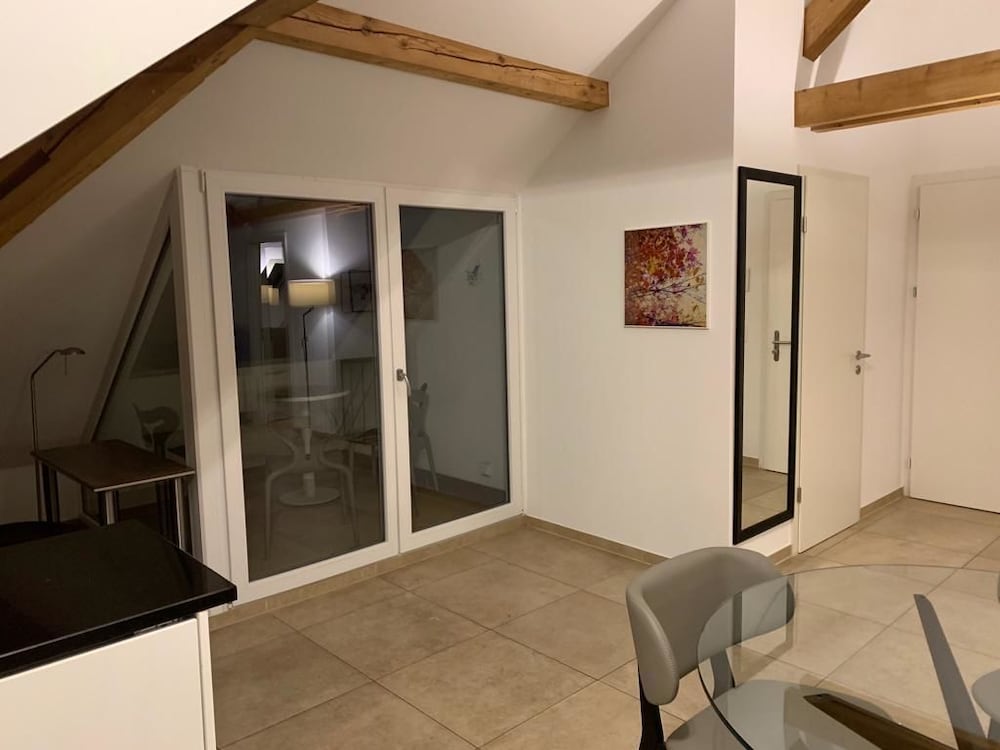 Zurich Furnished Homes 37/50