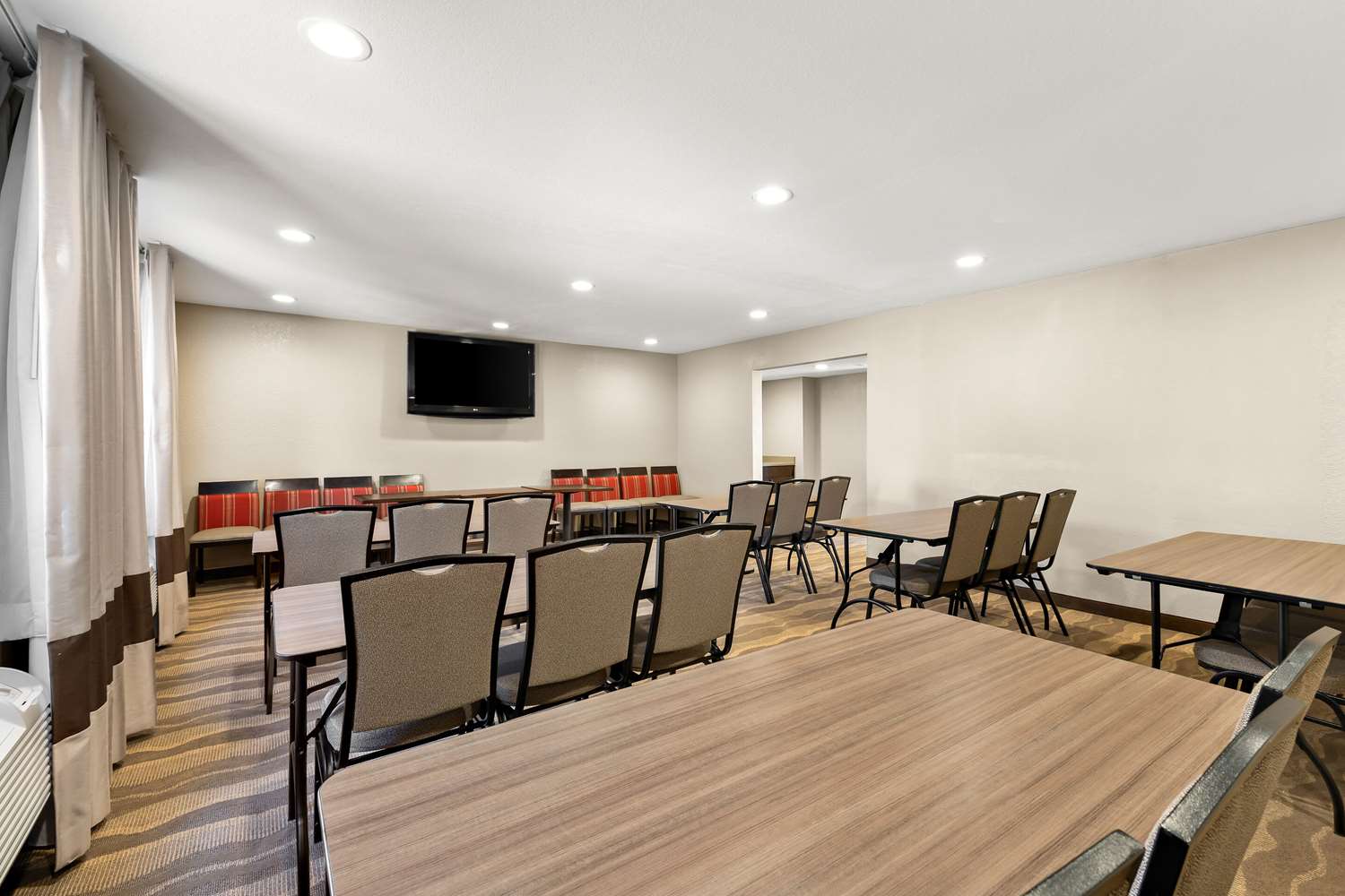 Comfort Inn Layton - Salt Lake City 26/34