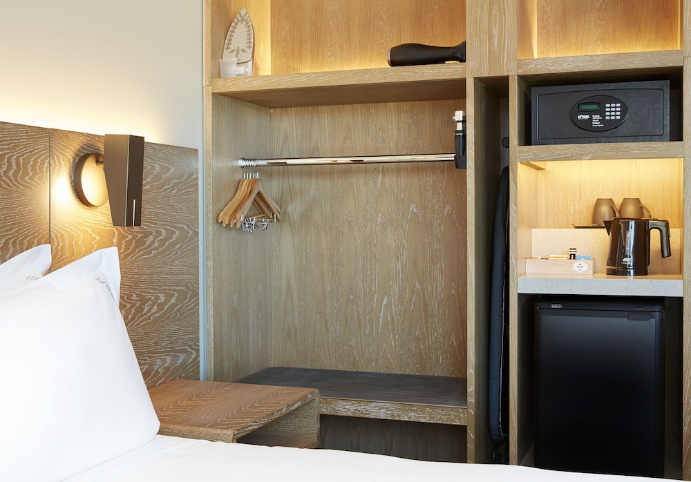 Holiday Inn Express Melbourne Southbank 23/77