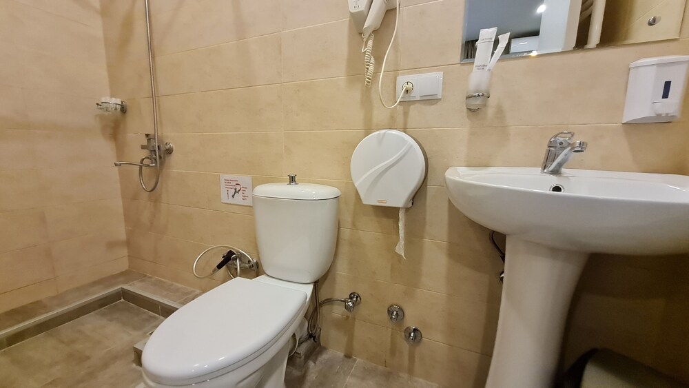 Hotel Iveria 41/50