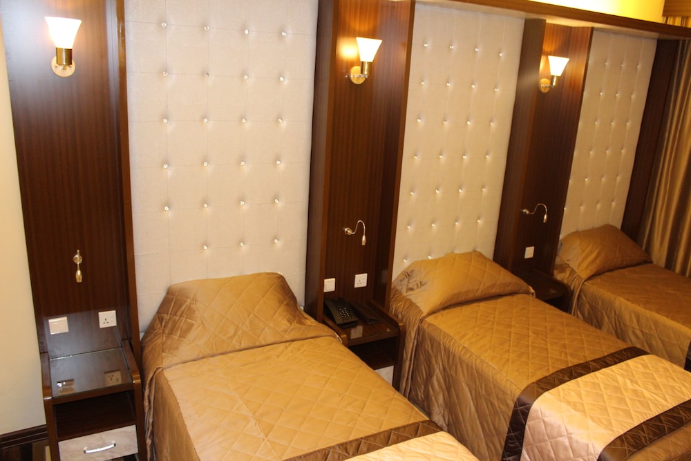Al Khaleej Grand Hotel 10/50