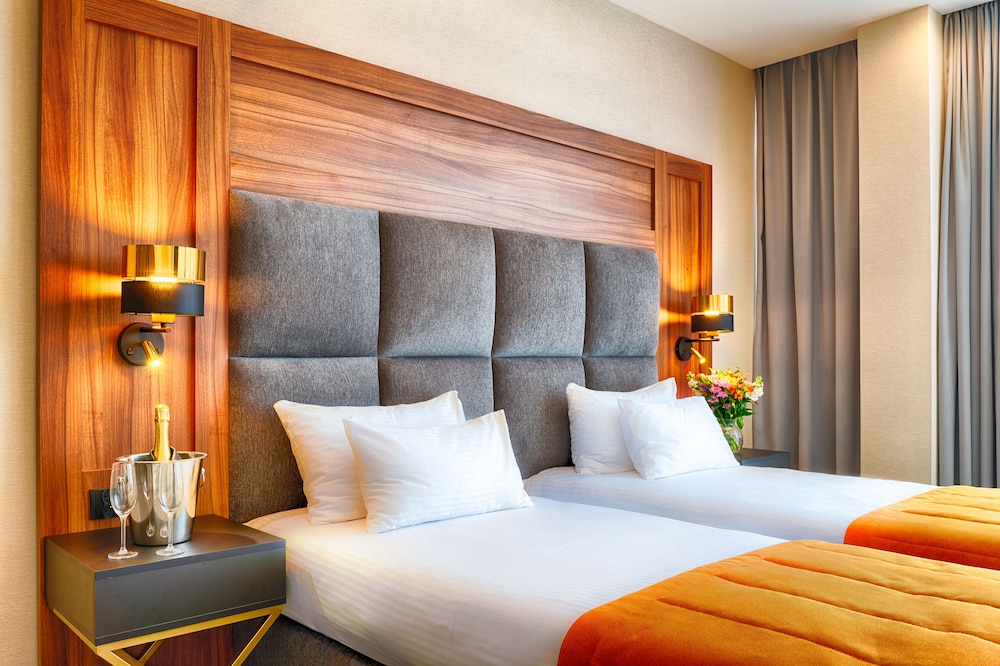 Grand Focus Hotel Szczecin 7/28