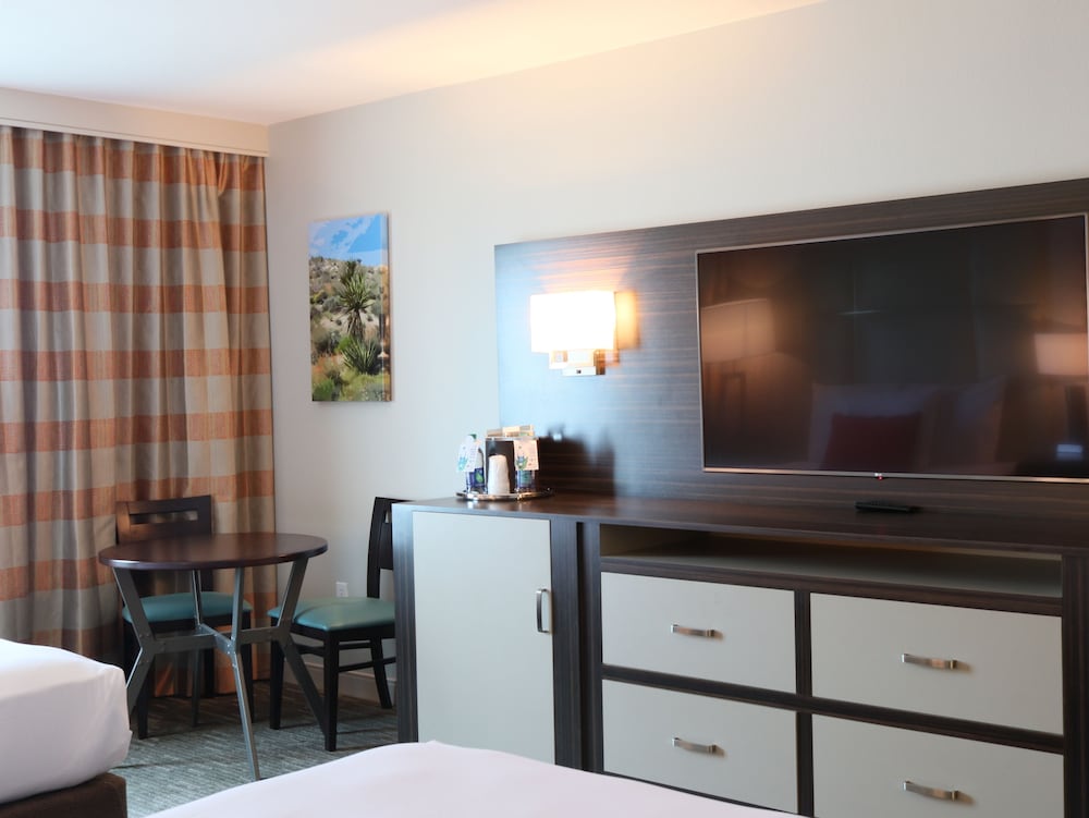 Avi Resort Casino 5/50