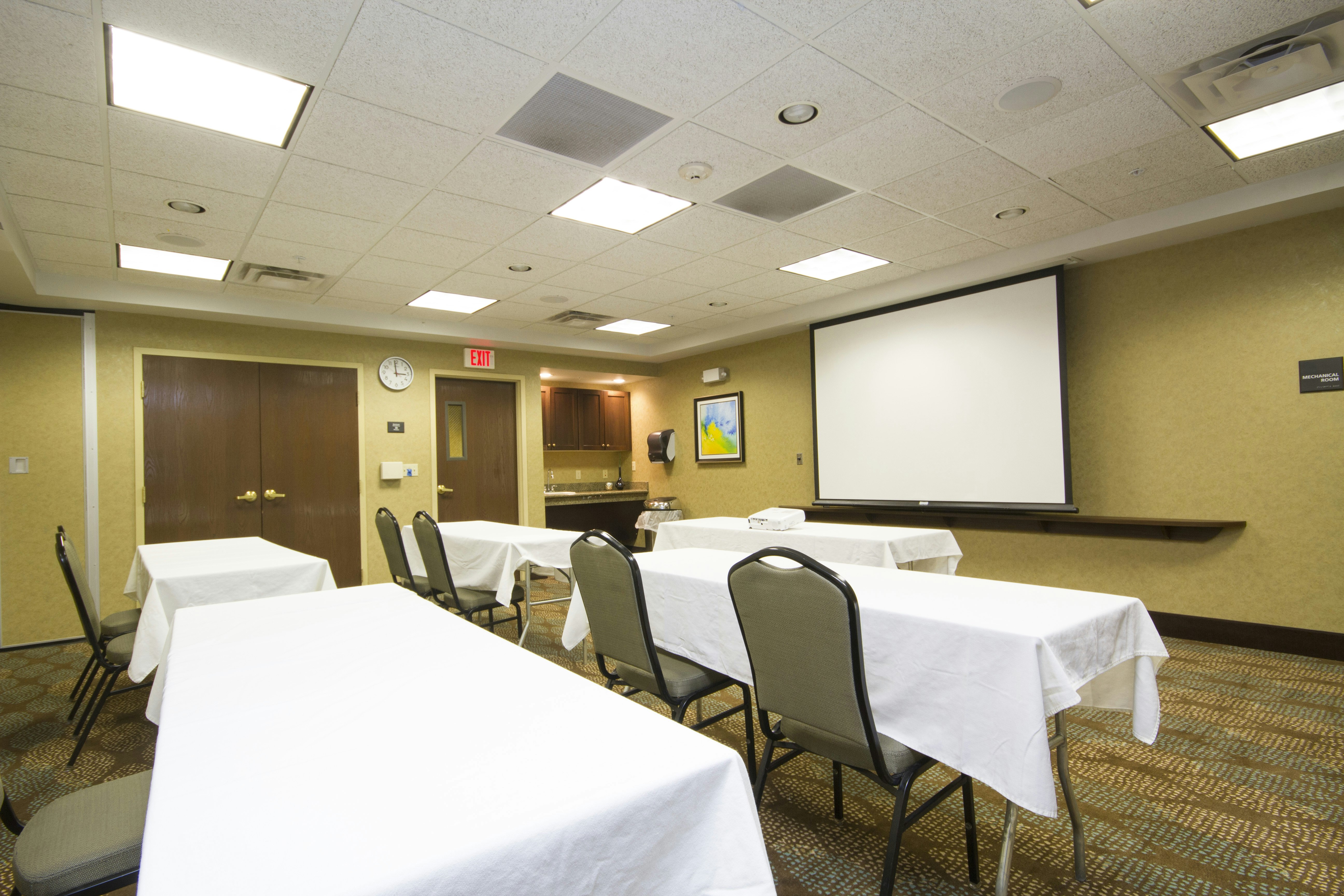 Hampton Inn Marshall, MI 9/40