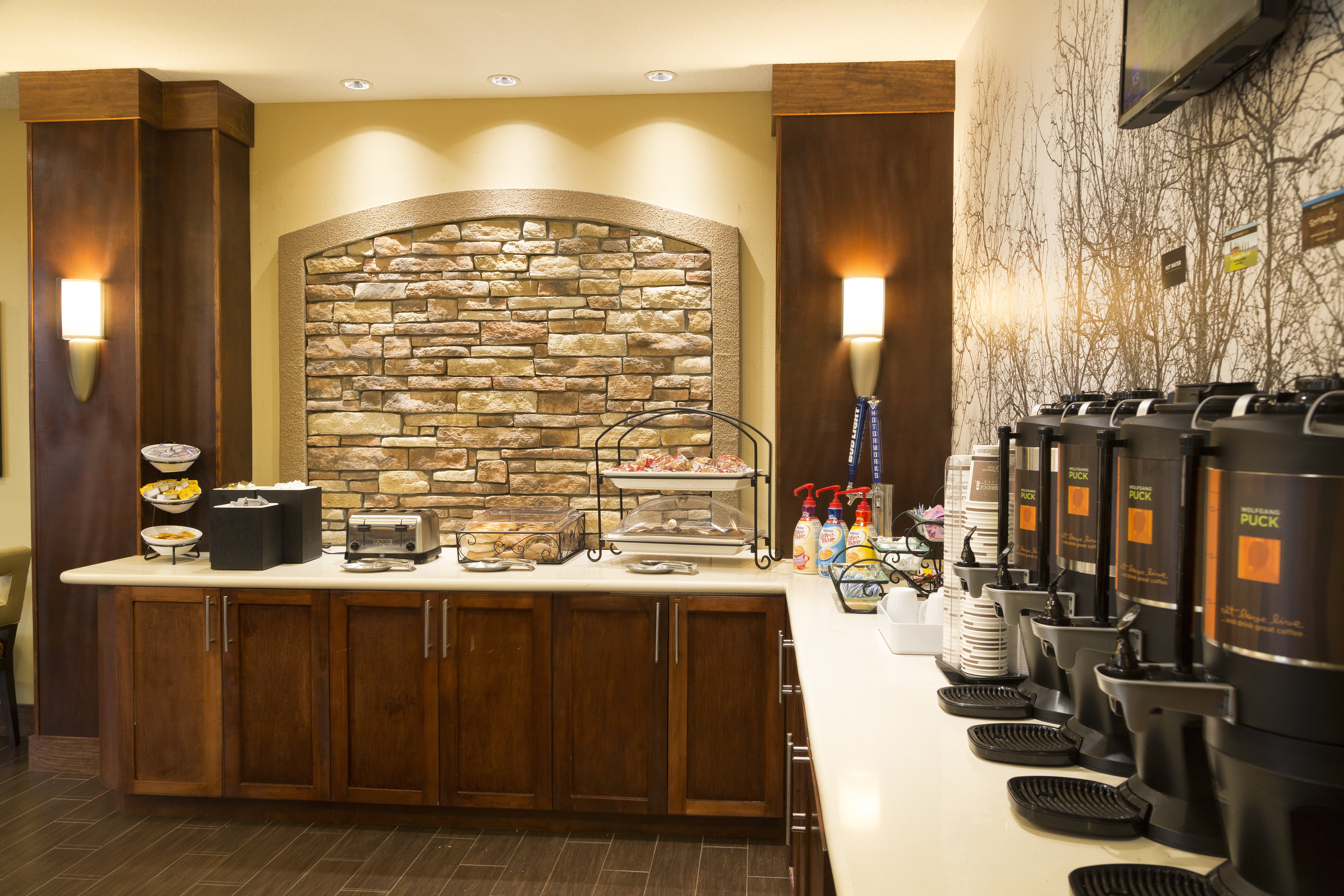 Staybridge Suites Orlando At Seaworld 8/50