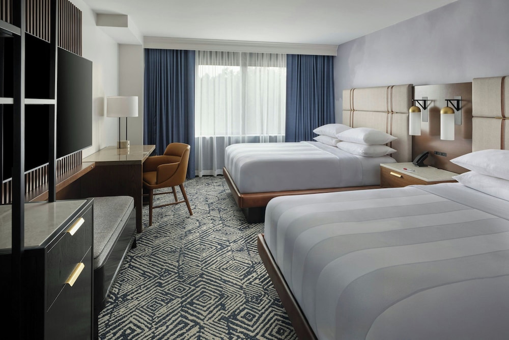 Club, 2 Double Beds