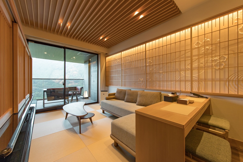 Okuhita Onsen Umehibiki 42/68