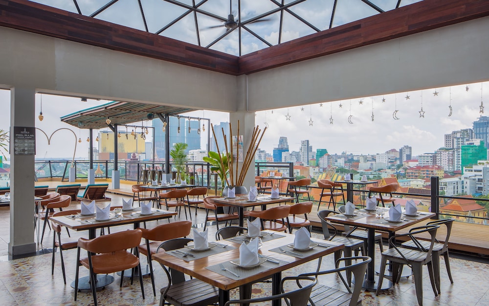 Phnom Penh 51 Hotel & Residences 31/50