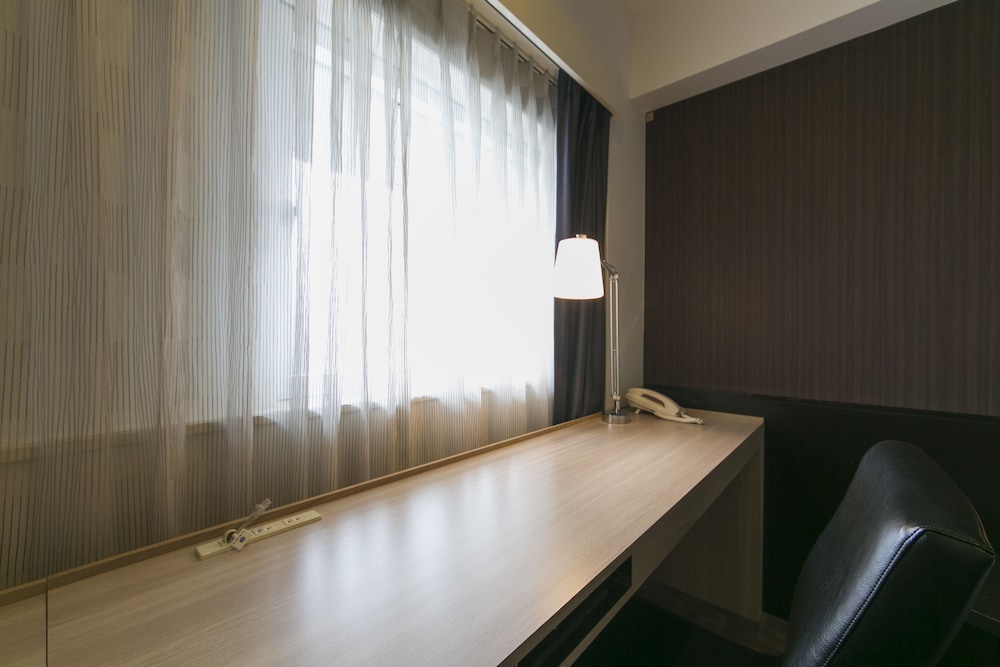 Shin Osaka Washington Hotel Plaza 31/52