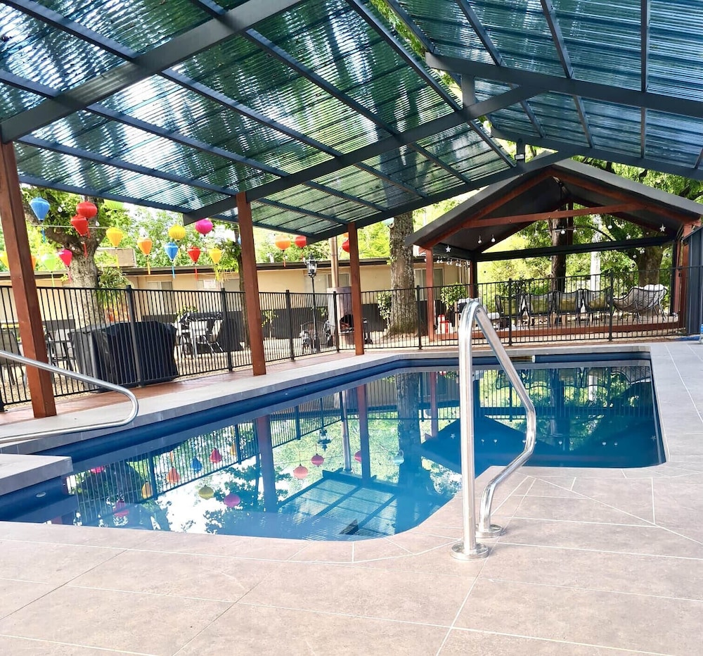 Adina Lodge Holiday Units 8/71