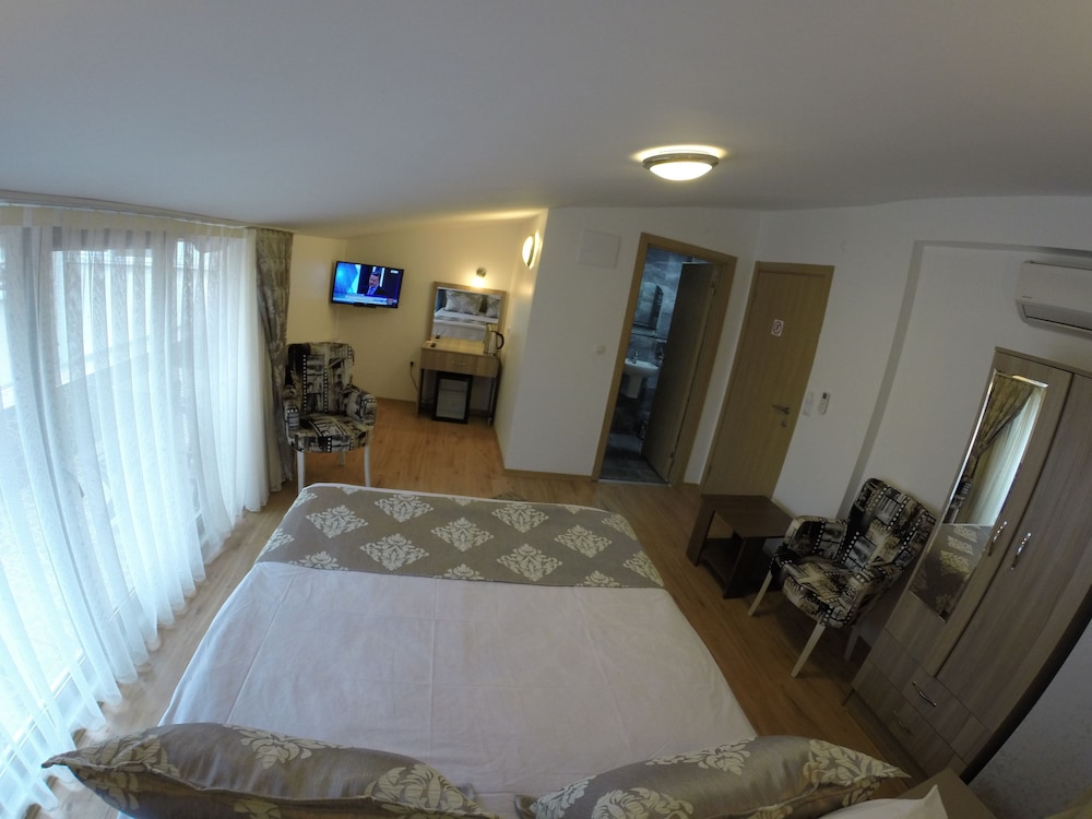 Meydan Suites 22/50