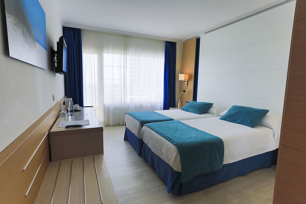 Agua Beach Hotel - Adults Only 14/66
