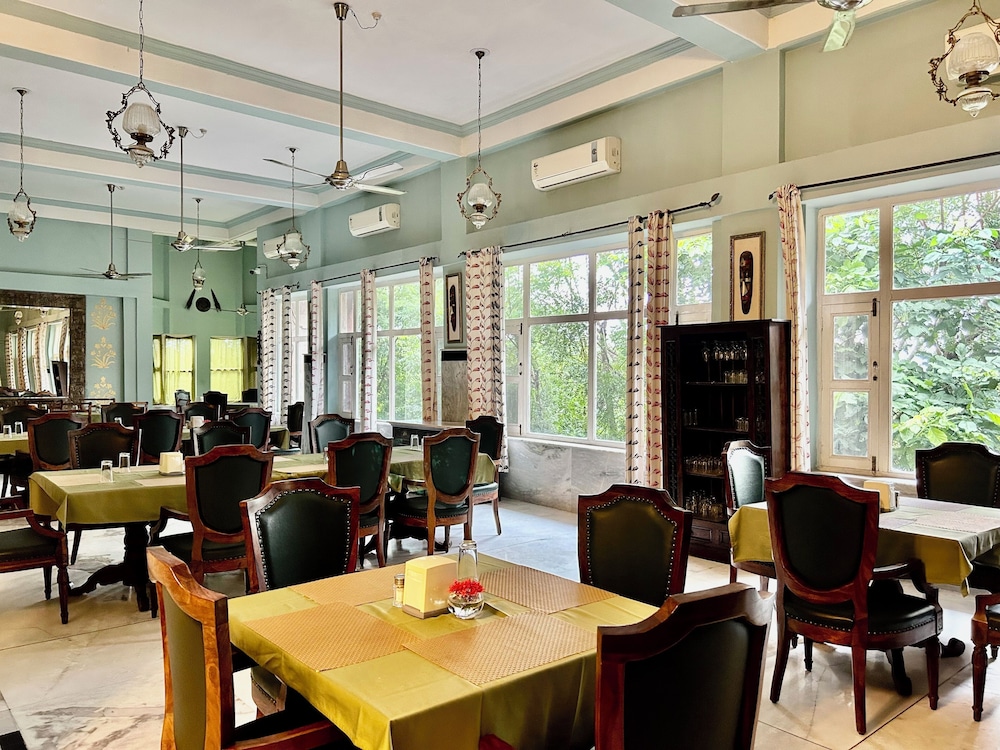 Umaid Lake Palace 38/50