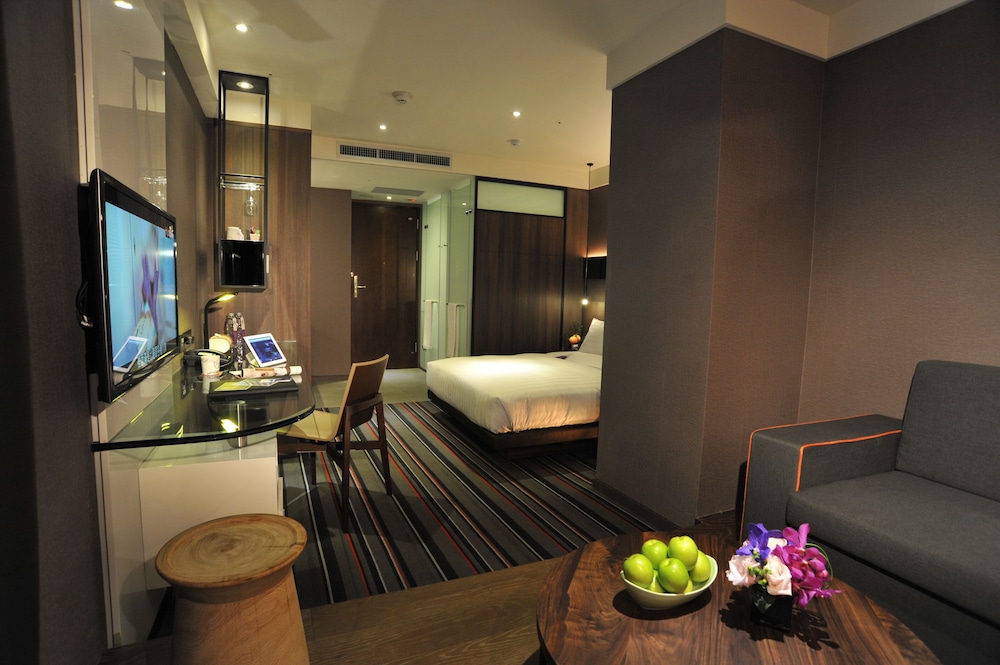 WESTGATE HOTEL 47/66