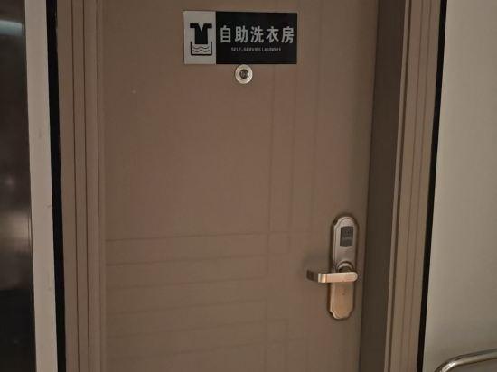 Vienna International Hotel (Shantou Chenghai Waisha Bridge) 12/20