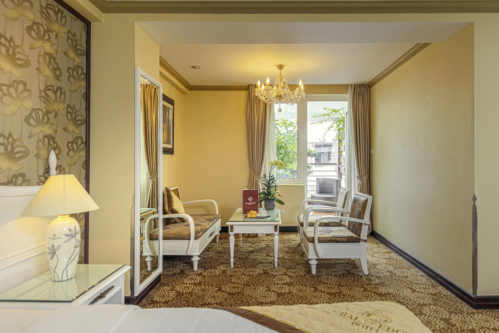 Chalcedony Hotel 27/50