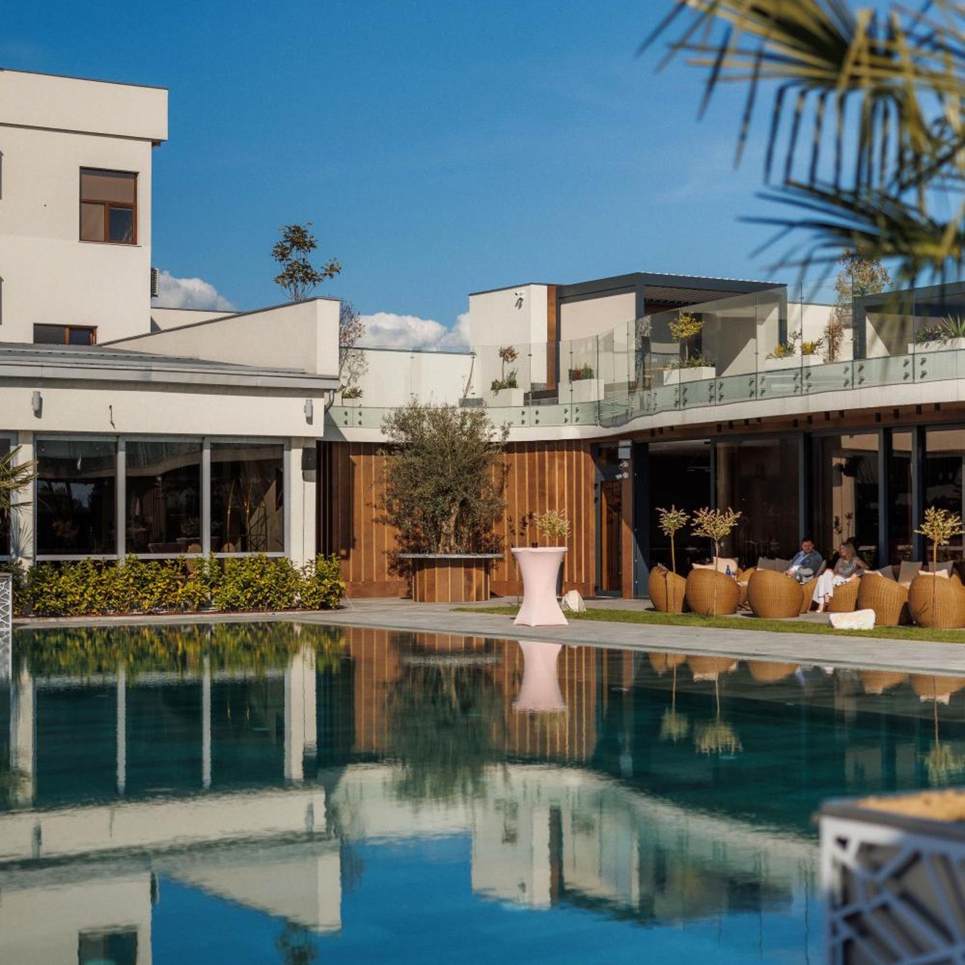 HOTEL ROMANITA 52/56