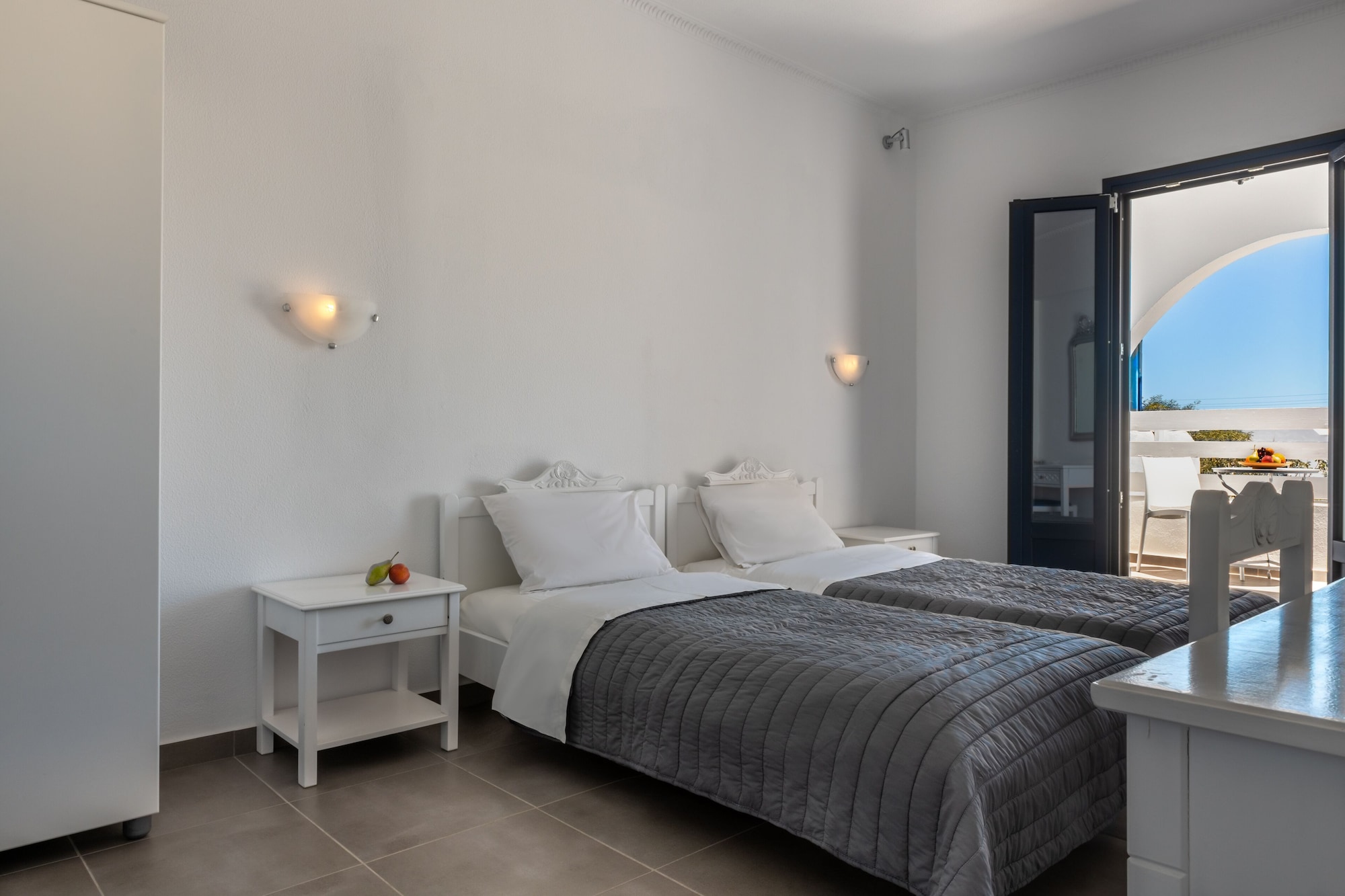 STANDARD, DOUBLE OR TWIN BED