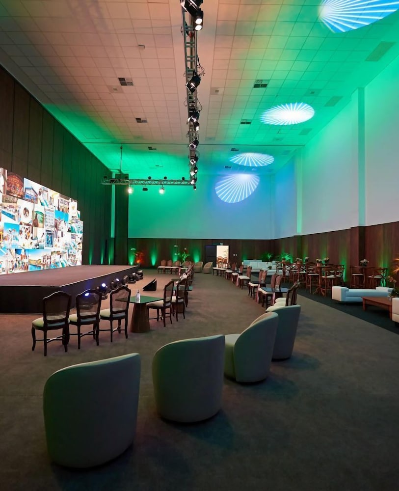 Taua Hotel e Convention Alexania 35/44