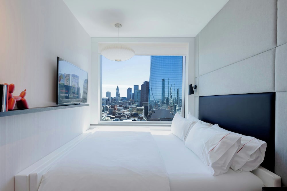 PREMIUM, KING BED, WITH VIEW