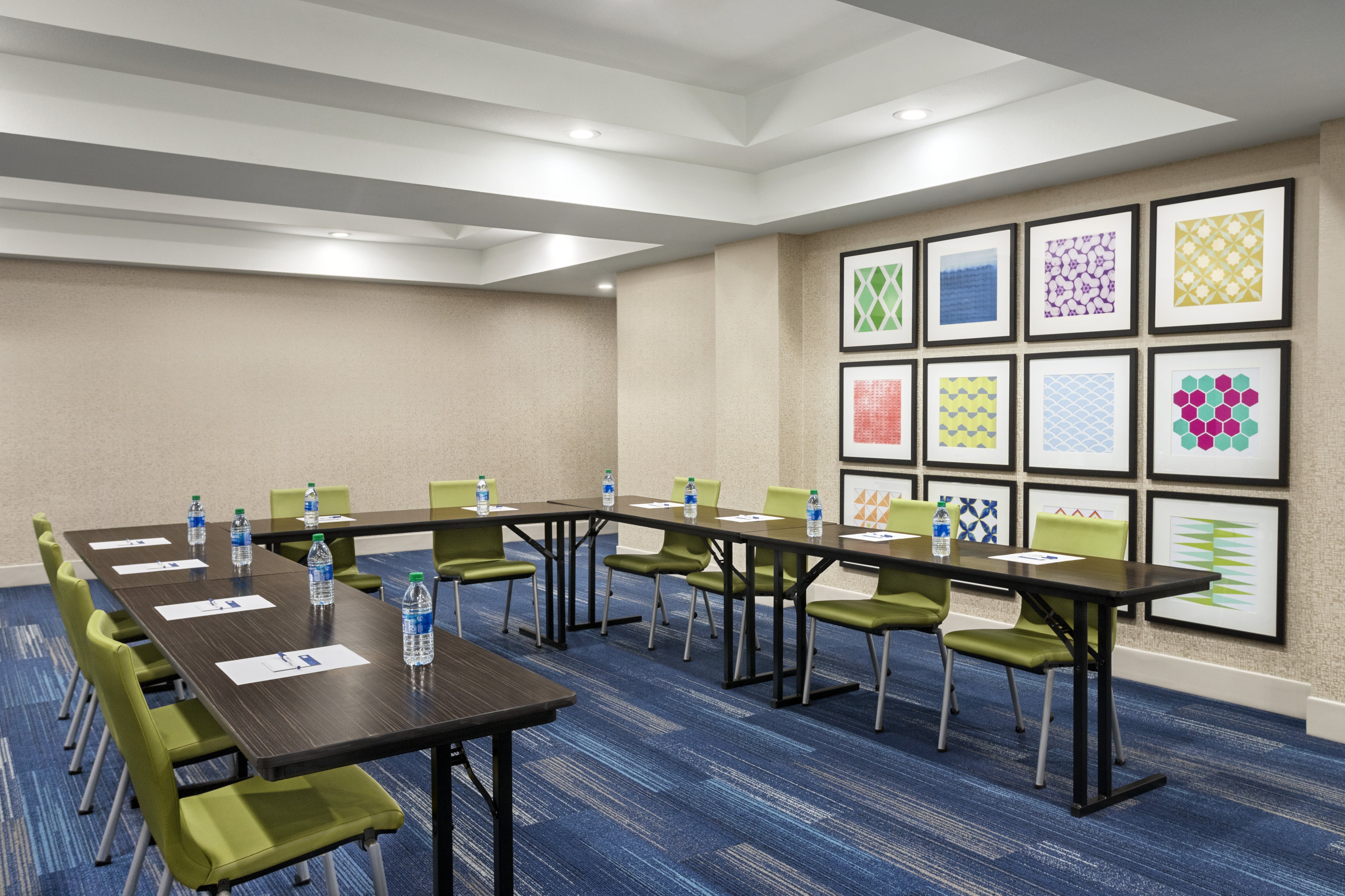 Holiday Inn Express Hotel Suites Durant 15/20