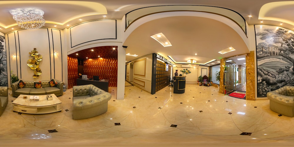 Mia Hotel 2/39