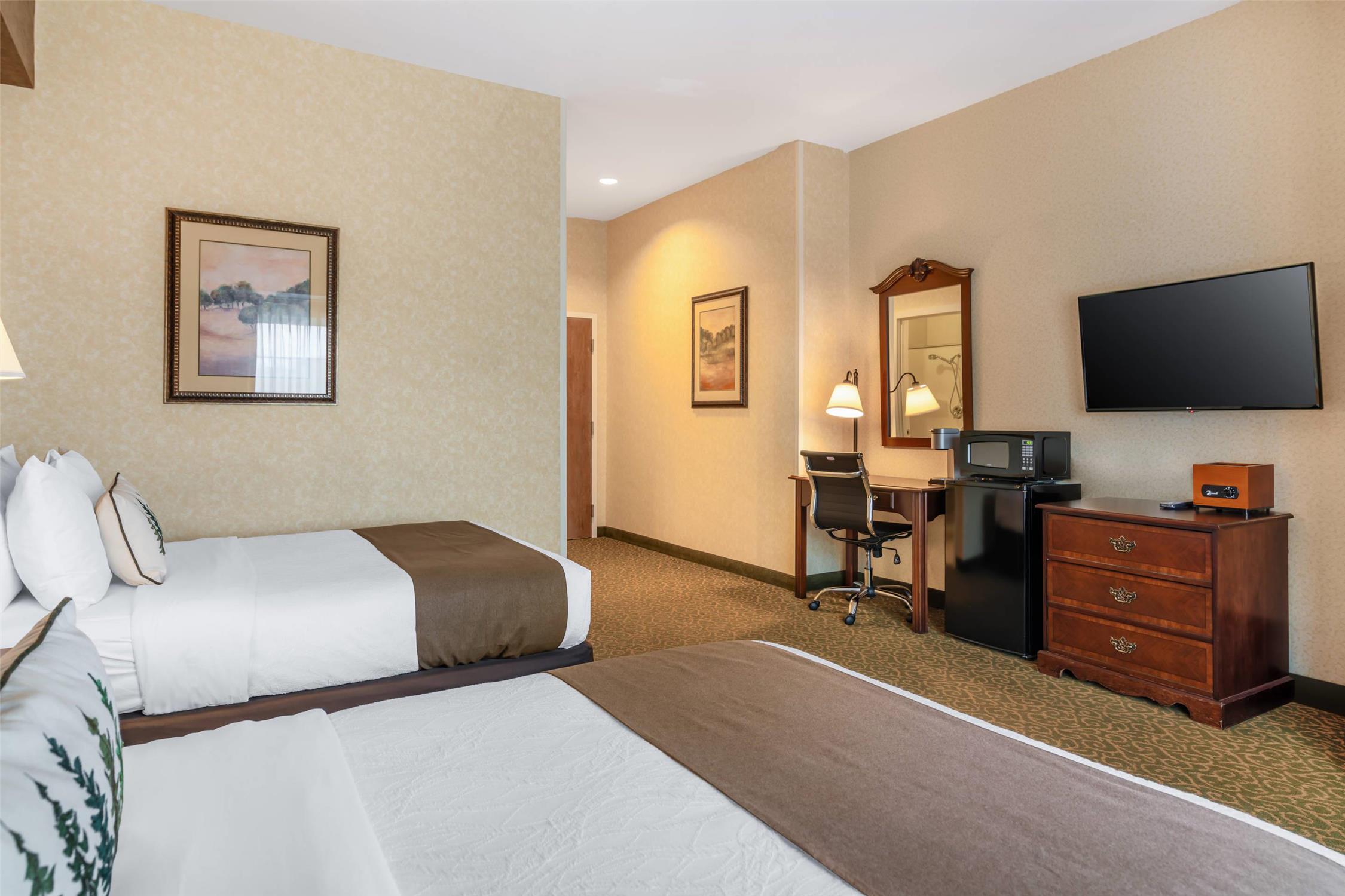 Upgrade, 2 Double Beds, Accessible