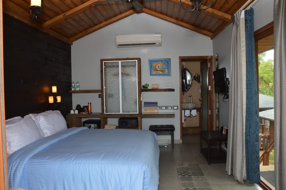The Baga Beach Resort 36/66