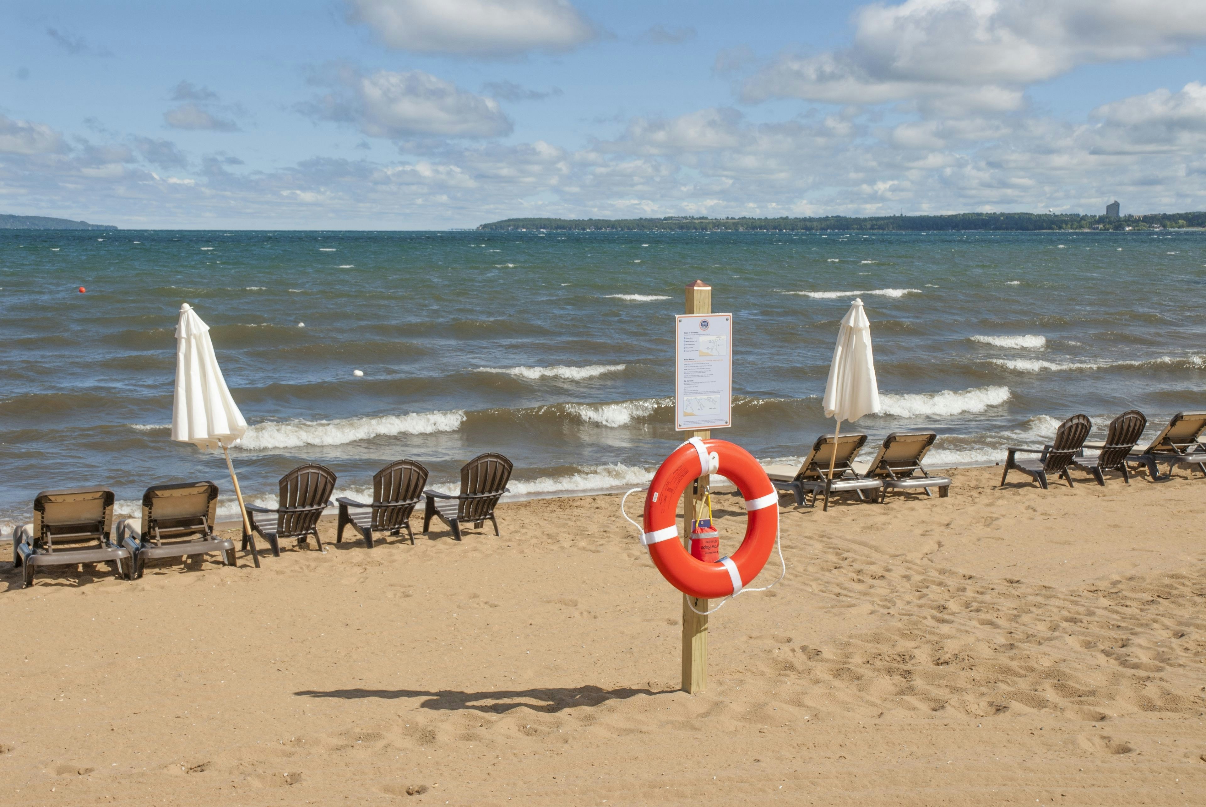 Grand Beach Resort Hotel 45/46