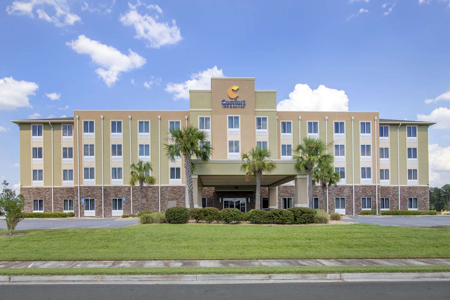 Comfort Inn & Suites Valdosta I-75 4/29