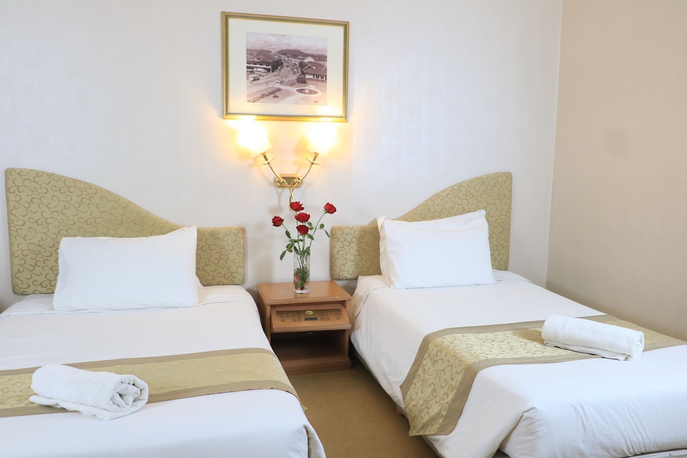 Merdeka Palace Hotel Suites 23/47