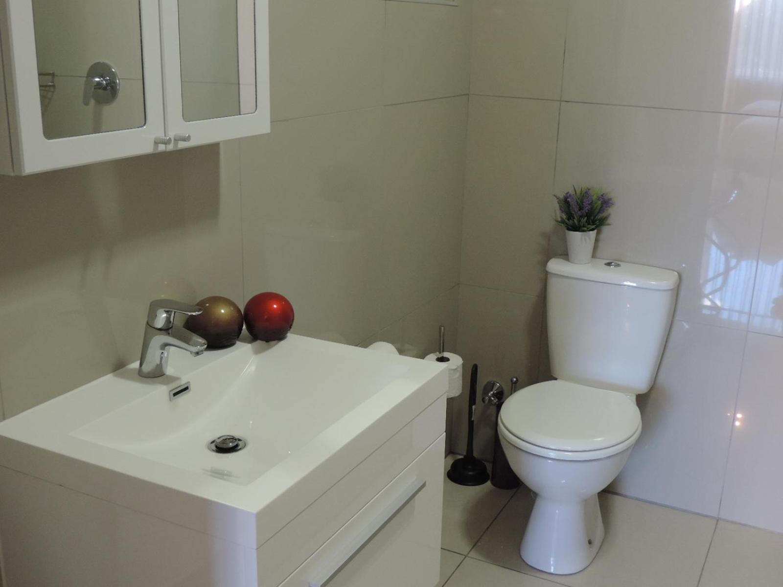 Vredenburg Boutique Lodge 29/32
