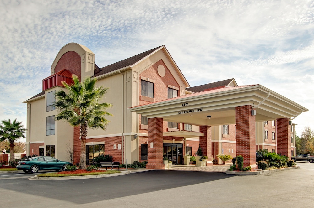 Holiday Inn Express Savannah S I95 Richmond Hill 1/38